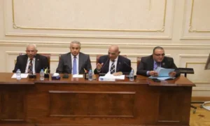 وزير القوي العاملة في مجلس الشيوخ