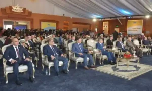 صورة للحضور خلال فعاليات المؤتمر الصحفي