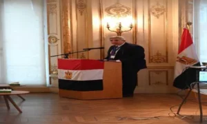 صور للمتحدثين في الجلسة الإفتتاحية