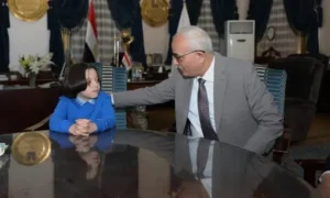 حوار أبوي لوزير التربية والتعليم مع الطالب عمر علي هامش تكريمه