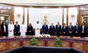 مدبولي يشهد توقيع اتفاقية بين "الكهرباء" و"مصدر" الإماراتية وشركائها