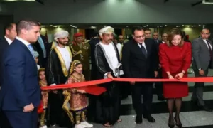 رئيس الوزراء ووزيرة الثقافة والسفير العماني بالقاهرة يفتتحون المعرض