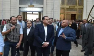 صور من جولة رئيس الوزراء اليوم بالإسكندرية