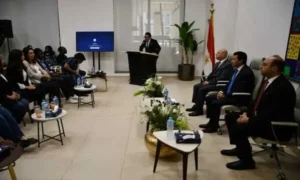 وزير الشباب والرياضة يلتقي شباب الدبلوماسيين من الدول الأعضاء بالمنظمة الدولية للفرانكوفونية