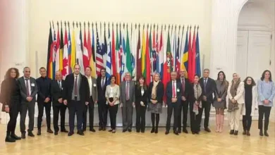صورة جماعية في المنتدى العالمي للمنافسة الذي تنظمه منظمة التعاون الاقتصادي والتنمية (OECD)