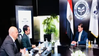 الرئيس التنفيذي للهيئة العامة للاستثمار والمناطق الحرة، والرئيس التنفيذي لشركة جيد تكستايل