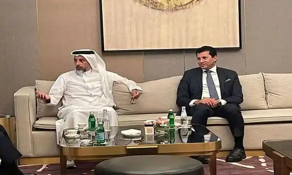 وزير الشباب المصري ونظيره القطري