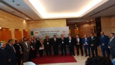 صورة لوزير الصحة في المؤتمر