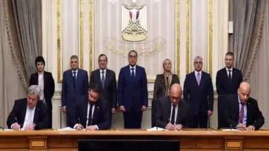 مدبولي يشهد مراسم توقيع اتفاقية المساهمين بين قناة السويس ومجموعة شركات "V" اليونانية