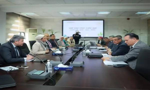 وزيرا البيئة والتنمية المحلية يستعرضان الموقف التنفيذي لمنظومة إدارة المخلفات وآليات تقليل الفجوات التمويلية