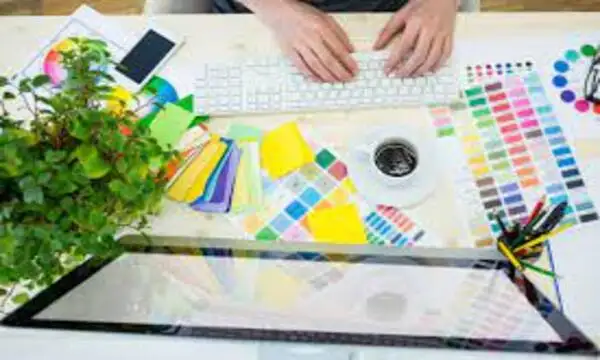 فوراً .. مطلوب Graphic designer - freelancer مصمم جرافيك - حُر خبرة تزيد عن الثلاث سنوات