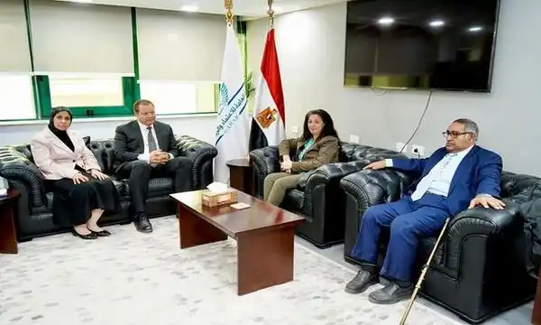 الدكتور أحمد طه يبحث اعتماد مراكز الصحة النفسية لتقديم خدماتها بالتأمين الصحي الشامل