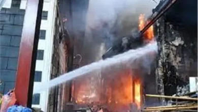 إخماد حريق اندلع داخل محل ببولاق الدكرور