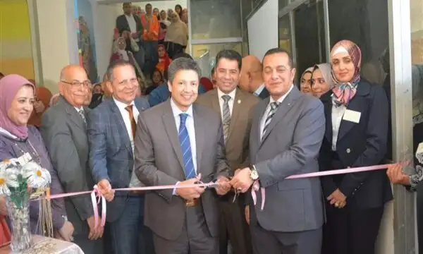 رئيس جامعة دمياط يفتتح معرض أنشطة طلاب التدريب الميداني بتربية نوعية