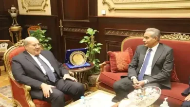 وزير القوي العاملة مع رئيس الشيوخ