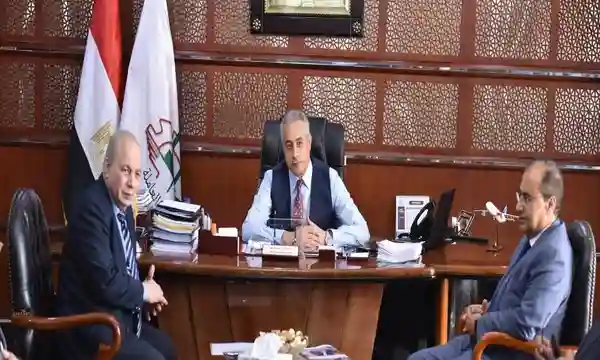 وزير القوي العاملة يلتقي وفد الاتحاد المصري لمقاولي التشييد والبناء