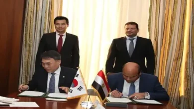أثناء توقيع مذكرة التفاهم