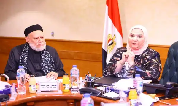 وزيرة التضامن الإجتماعي ترأس اجتماع مجلس أمناء المؤسسة القومية لتيسير الحج والعمرة