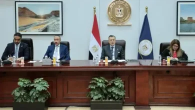 وزير السياحة والآثار أثناء الإجتماع