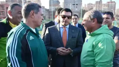 وزير الشباب والرياضة مع الكابتن محمود سعد