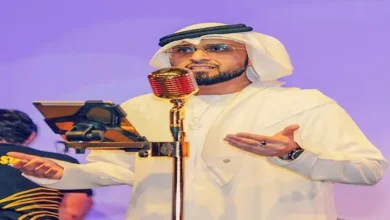 الفنان الاماراتي طارق المنهالي