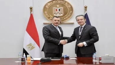 وزير السياحة يستقبل وفد اقتصادي من غرفة التجارة الأمريكية باليونان