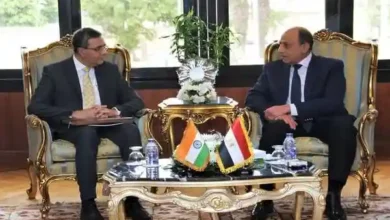 وزير الطيران يلتقي بالسفير الهندي ووفداً من شركة GMR الهندية