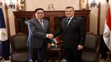 وزير السياحة يلتقي سفير كازاخستان في القاهرة لبحث سبل تعزيز التعاون المشترك