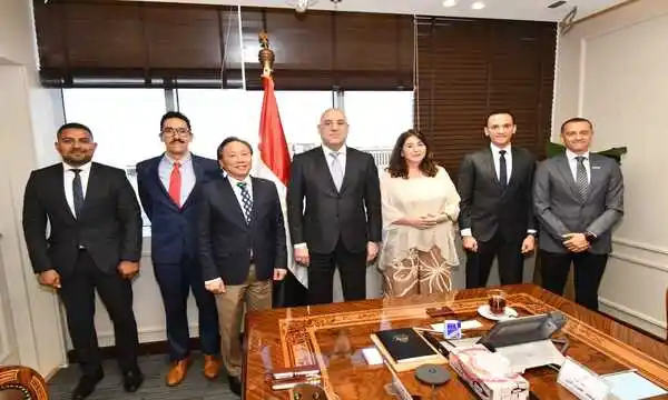 الجزار يلتقى مسئولى "الهابيتات" للإعداد لاستضافة مصر للمنتدى الحضرى العالمى فى دورته الثانية عشرة